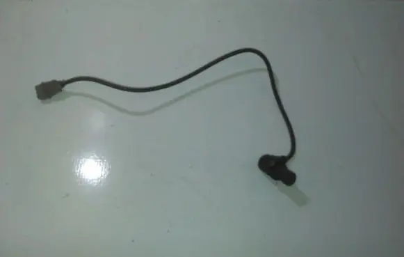 Volkswagen PASSAT B5 Crankshaft position sensor 050906433