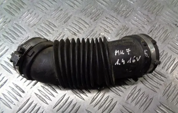 Ford Fiesta Air intake hose/pipe