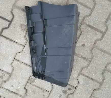Rear underbody cover/under tray