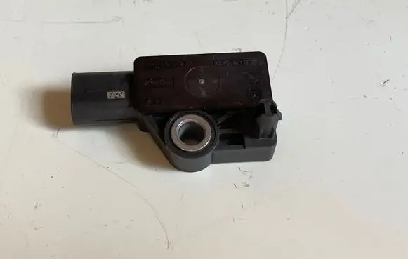 Tesla Model S Sensor 2047491007