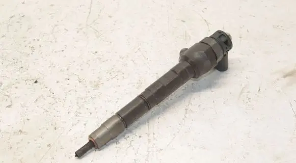 Skoda Superb B6 (3T) Fuel injector 03L130277J