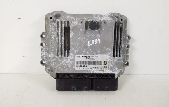 Volvo V40 Engine control unit/module 31312578
