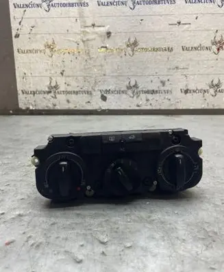 Volkswagen Golf V Climate control unit 1K0820047FT