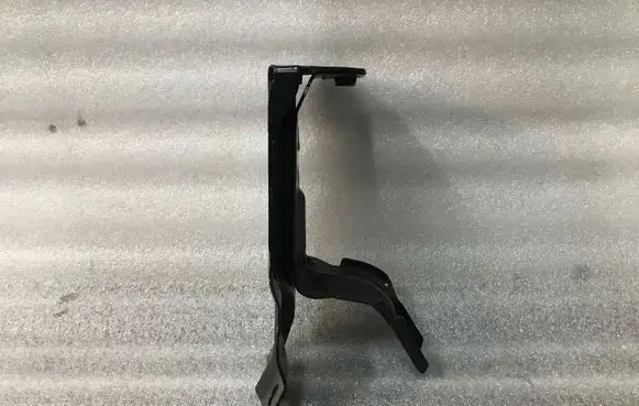Volvo V60 Radiator mount bracket 31261931
