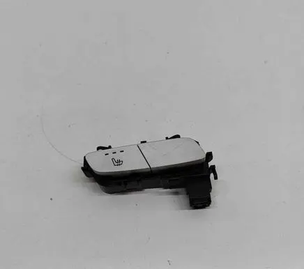 Mercedes-Benz C W205 Seat heating switch A2139057302