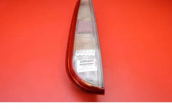 Ford Focus C-MAX Rear/tail lights 8M5113405C