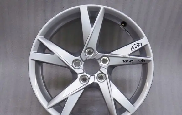 Audi Q3 F3 R17 alloy rim 