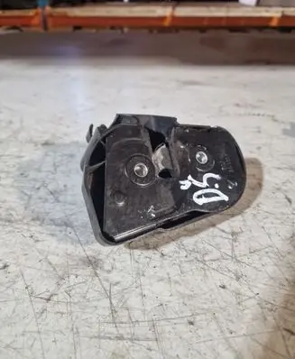 Volkswagen Transporter - Caravelle T6 Loading door lock 2K5843604