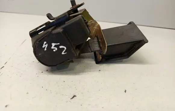 Volvo S40, V40 Middle seatbelt (rear) 