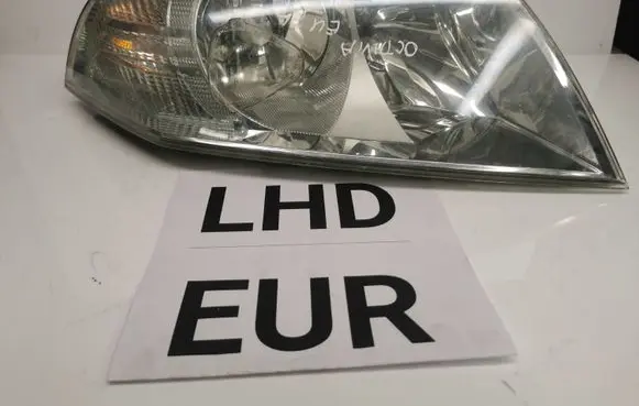 Skoda Octavia Mk2 (1Z) Headlight/headlamp