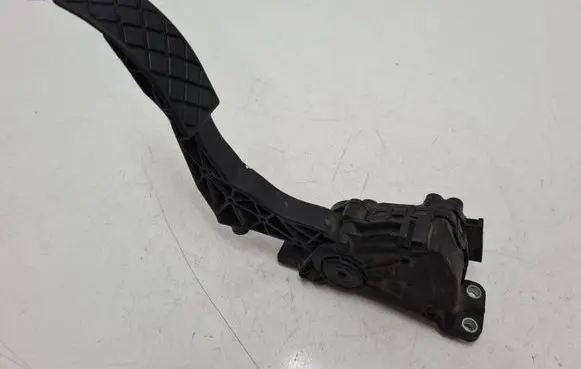 Volkswagen Golf V Accelerator throttle pedal 6Q1721503B