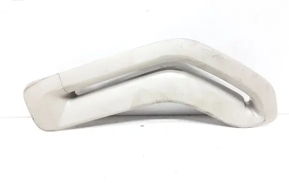 Volvo S80 Seat belt trim 