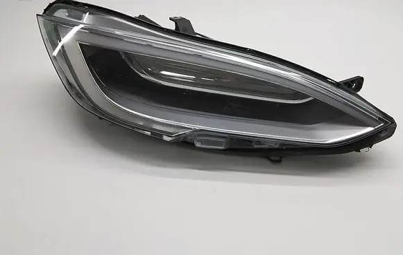 Tesla Model S Headlight/headlamp 105817000D