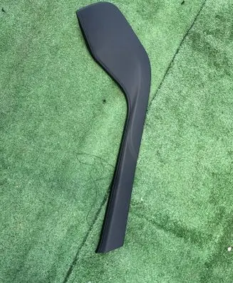 Tesla Model S Other center console (tunnel) element 100470500D