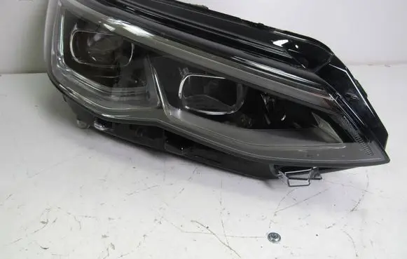 Volkswagen Golf VIII Headlight/headlamp 5H2941036