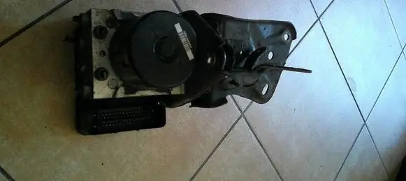 Volkswagen Golf V ABS Pump 1K0614517BD 10021202204