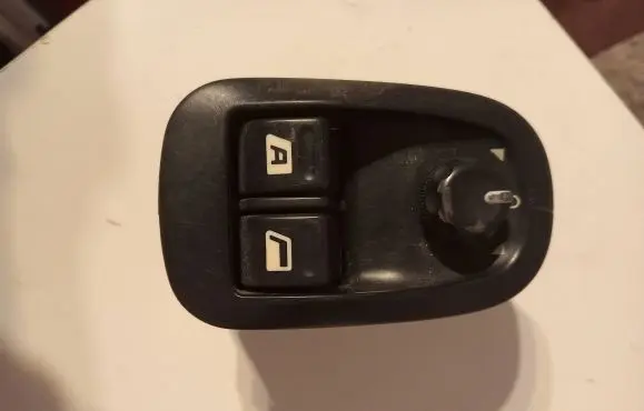 Peugeot 206 Quarter vent window switch 