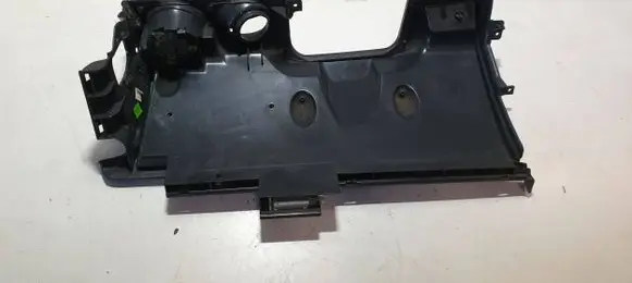Dashboard lower bottom trim panel