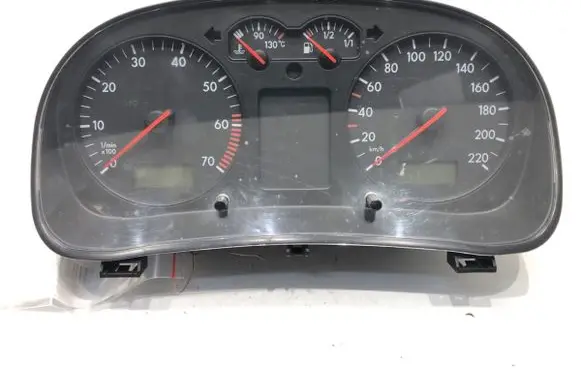 Speedometer (instrument cluster)