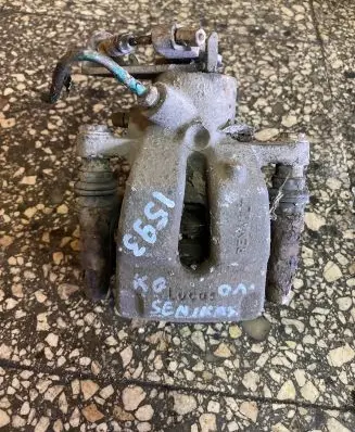 Renault Scenic I Rear brake caliper