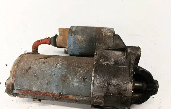 Suzuki Grand Vitara II Starter motor 8200628426