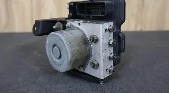 Mercedes-Benz B W246 W242 ABS Pump 0084319212 A0084319212