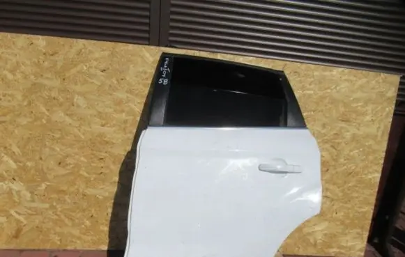 Ford Kuga I Rear door