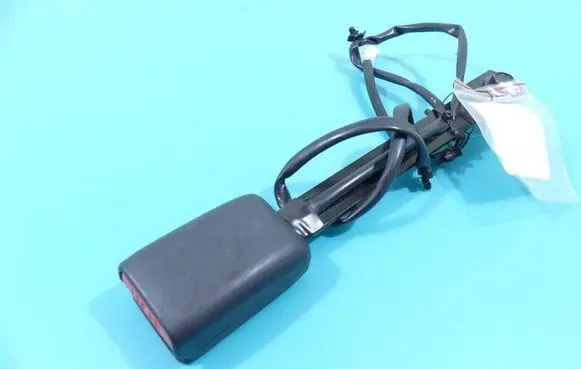 Nissan Juke I F15 Front seatbelt 6157596A IMPRK1333015