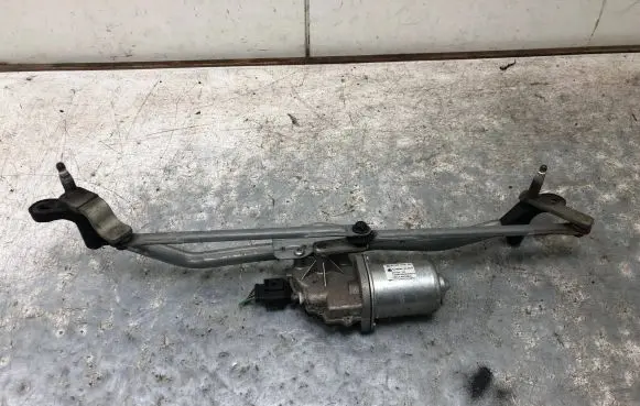 Skoda Fabia Mk2 (5J) Front wiper linkage and motor 5J1955113B