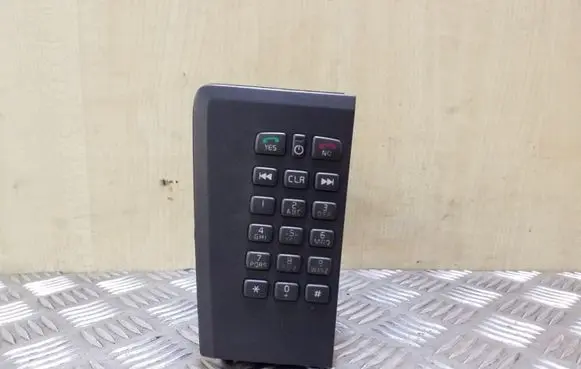 Volvo V70 Phone keyboard 8633582
