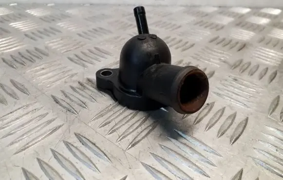 Skoda Octavia Mk3 (5E) Engine coolant pipe/hose 04L121131AA