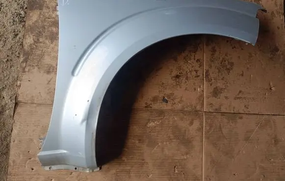 Nissan Navara D40 Fender