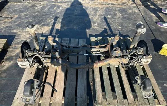 Volkswagen PASSAT B6 Rear axle beam 