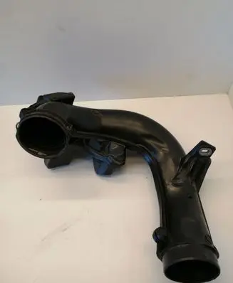Volvo XC60 Turbo air intake inlet pipe/hose 31370120