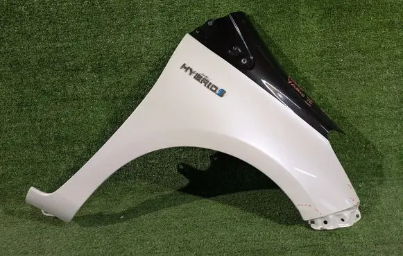 Toyota Yaris Fender
