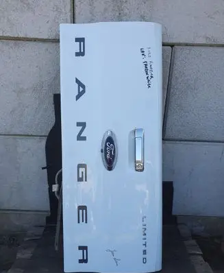 Ford Escort Tailgate/trunk/boot lid FROZEN