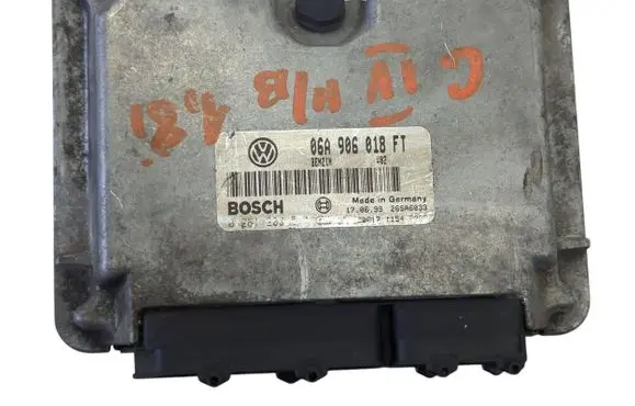 Volkswagen Golf IV Engine control unit/module ECU 06A906018FT 26SA6033 0261206514