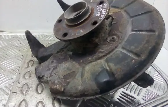 Volkswagen Caddy Front wheel bearing hub 
