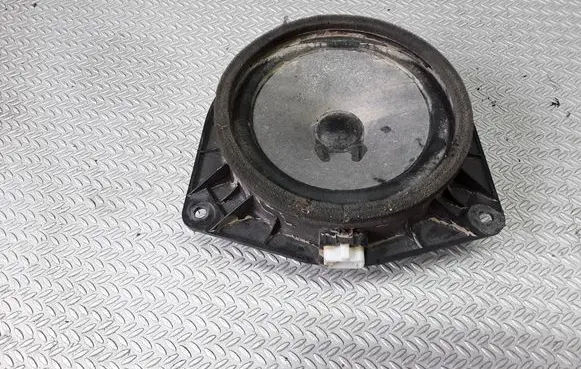 Toyota Yaris Front door speaker 861600F030