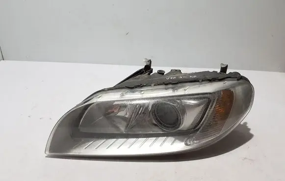 Volvo V70 Headlight/headlamp 31420013