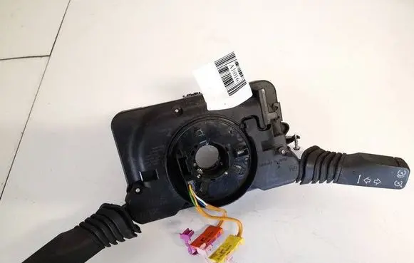 Wiper turn signal indicator stalk/switch