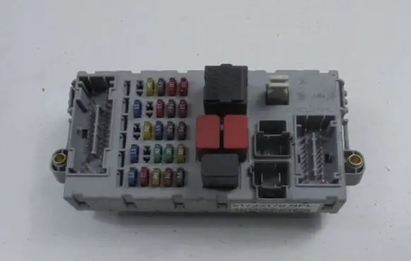 Fiat Punto (188) Fuse box set 51735170