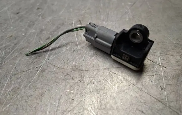 Volvo XC60 Airbag deployment crash/impact sensor 31334336