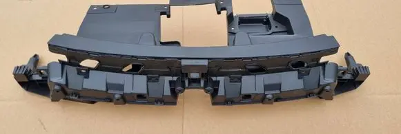 Front bumper mounting bracket