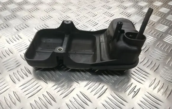 Mercedes-Benz E W210 Vacuum air tank A6110780190