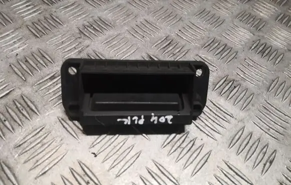 Mercedes-Benz C W204 Tailgate/boot open switch button 2047500293 A2047500293