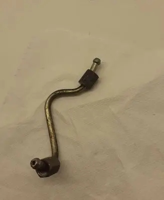 Honda FR-V Fuel injector supply line/pipe 