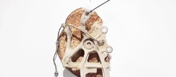 Rear wheel hub
