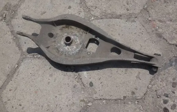 BMW 3 E46 Rear upper control arm/wishbone 1094889