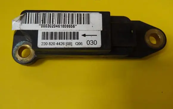 Mercedes-Benz S W220 Airbag deployment crash/impact sensor 2208204426